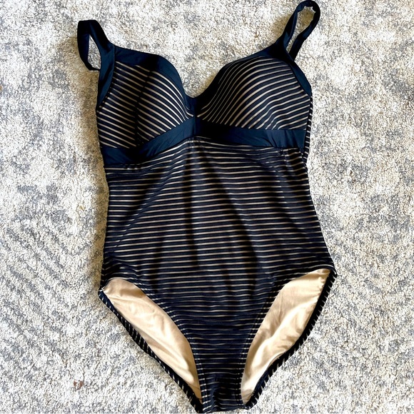 CALVIN KLIEN ONE-PIECE SWIMWEAR SIZE 8 - Picture 1 of 7